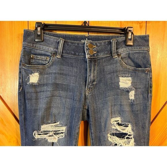 Soho New York & Company Women's Size 4 Curvy Boyfriend Jeans Distressed (4741) - Picture 3 of 9